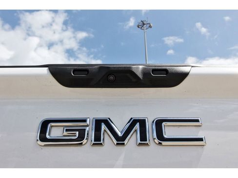 Used 2025 GMC Sierra EV Denali AWD/4WD image 10