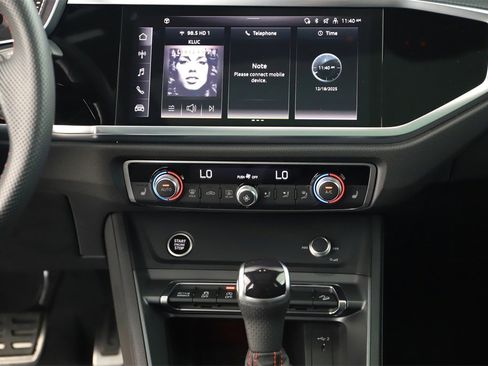 Certified 2025 Audi Q3 2.0T Premium Plus w/ Premium Plus Package image 20