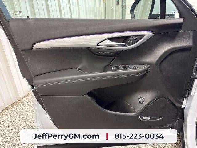 Used 2025 Buick Envision Avenir AWD/4WD image 12