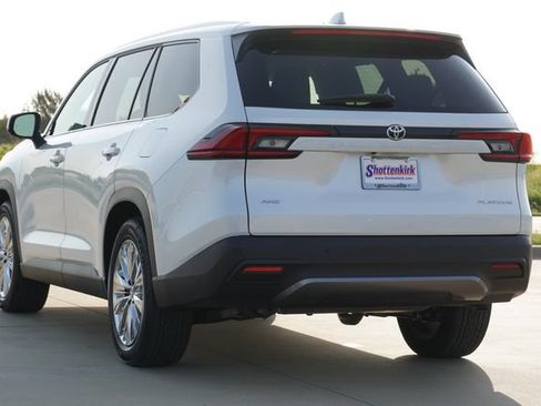 Used 2026 Toyota Grand Highlander AWD image 6