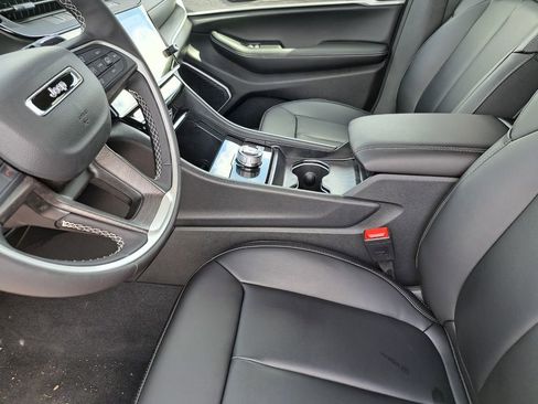 New 2026 Jeep Grand Cherokee Limited w/ Limited Altitude Package RWD image 17