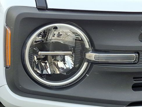 Certified 2024 Ford Bronco Black Diamond image 9