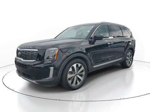 Used 2020 Kia Telluride S w/ S 8 Passenger Seating Package FWD image 3