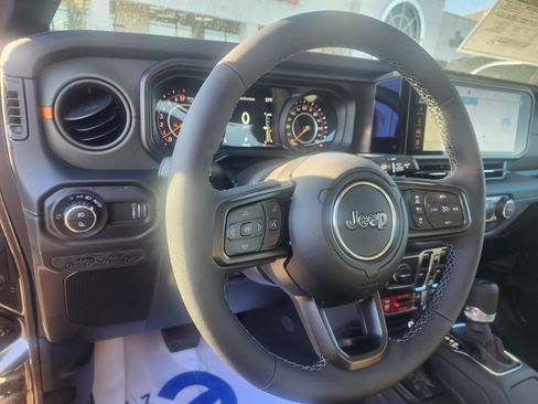 New 2026 Jeep Gladiator Mojave image 7