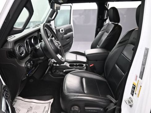 Used 2023 Jeep Wrangler Unlimited Sahara w/ Cold Weather Group AWD/4WD image 11