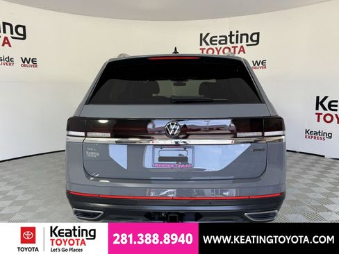 Used 2025 Volkswagen Atlas SEL AWD/4WD image 6