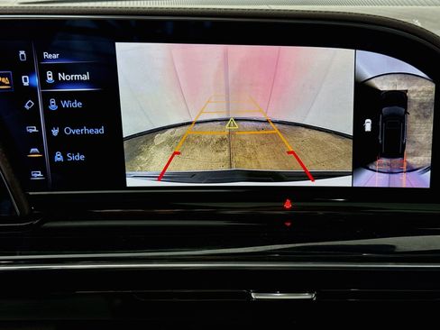 Used 2023 Cadillac Escalade ESV V w/ LPO, ONYX Package AWD/4WD image 16