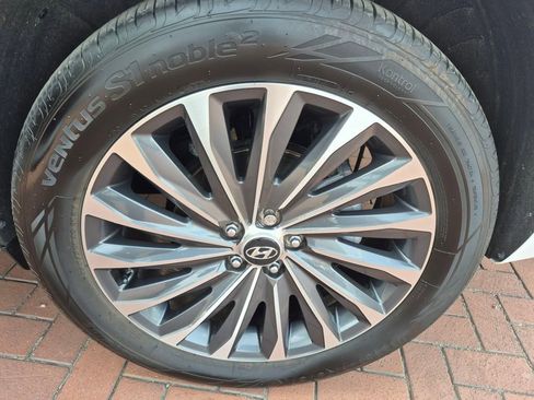 Used 2025 Hyundai Palisade Calligraphy image 8