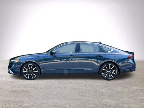 Used 2024 Honda Accord Touring image 6