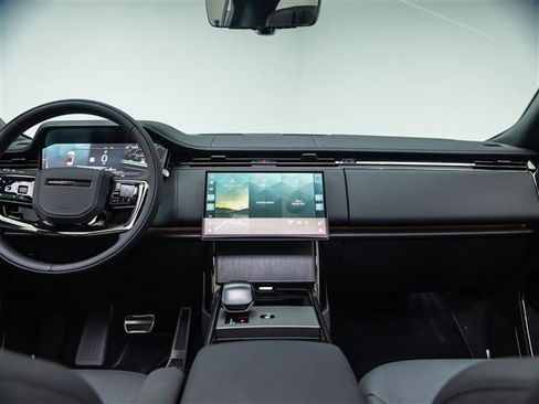 New 2026 Land Rover Range Rover SV AWD/4WD image 20