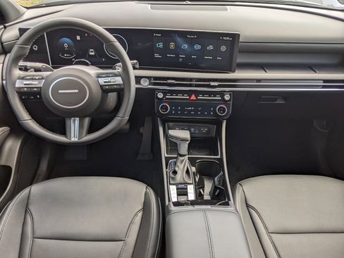 New 2025 Hyundai Santa Cruz Limited image 13