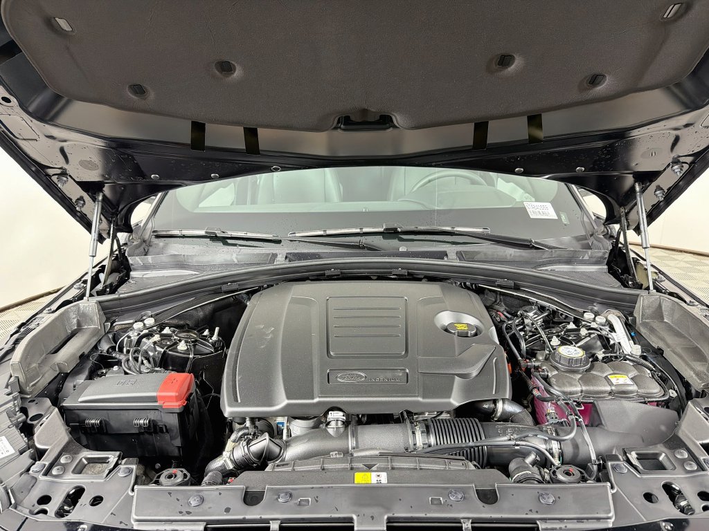 New 2026 Land Rover Range Rover Velar S AWD/4WD image 32