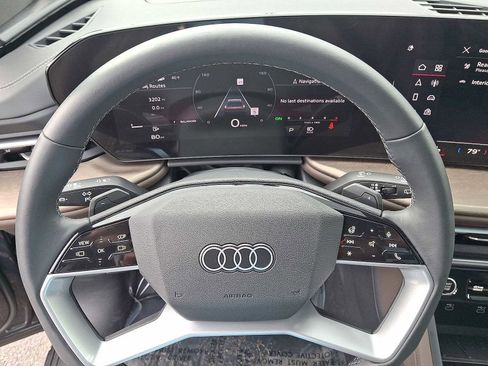 Certified 2025 Audi Q5 Premium Plus w/ Premium Plus image 16