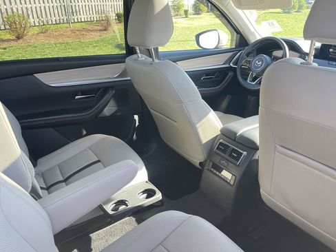 Used 2024 MAZDA CX-90 Plug-In Hybrid w/ Preferred AWD/4WD image 40
