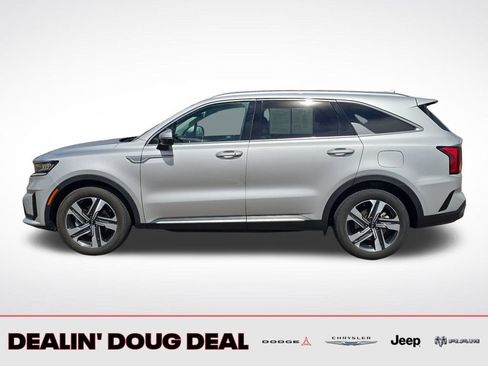 Used 2023 Kia Sorento EX AWD/4WD image 2