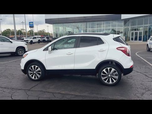 Used 2022 Buick Encore Preferred AWD/4WD image 6
