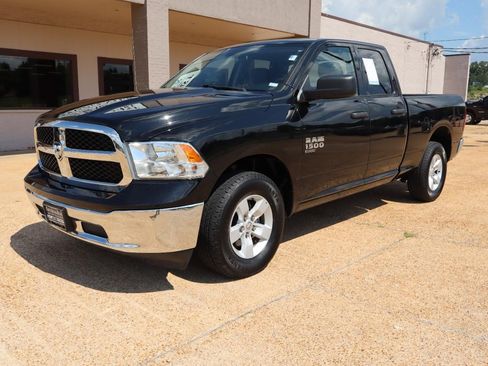 Used 2024 RAM 1500 Classic SLT AWD/4WD image 2