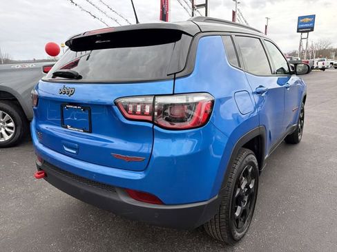 Used 2024 Jeep Compass Trailhawk AWD/4WD image 3