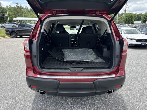 Used 2023 Subaru Ascent Limited AWD/4WD image 14