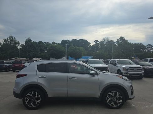 Used 2021 Kia Sportage EX FWD image 4