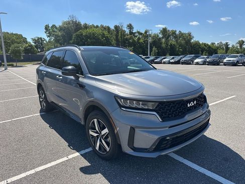 Used 2022 Kia Sorento S w/ Panoramic Sunroof Package FWD image 1