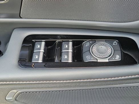 Certified 2024 Lincoln Nautilus Premier w/ Jet Appearance Package AWD/4WD image 19