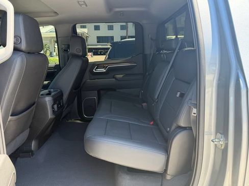 Used 2023 Chevrolet Silverado 1500 RST w/ Convenience Package II AWD/4WD image 13