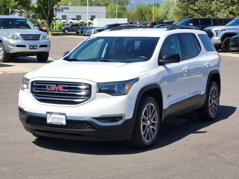 Used 2019 GMC Acadia SLT AWD/4WD image 4