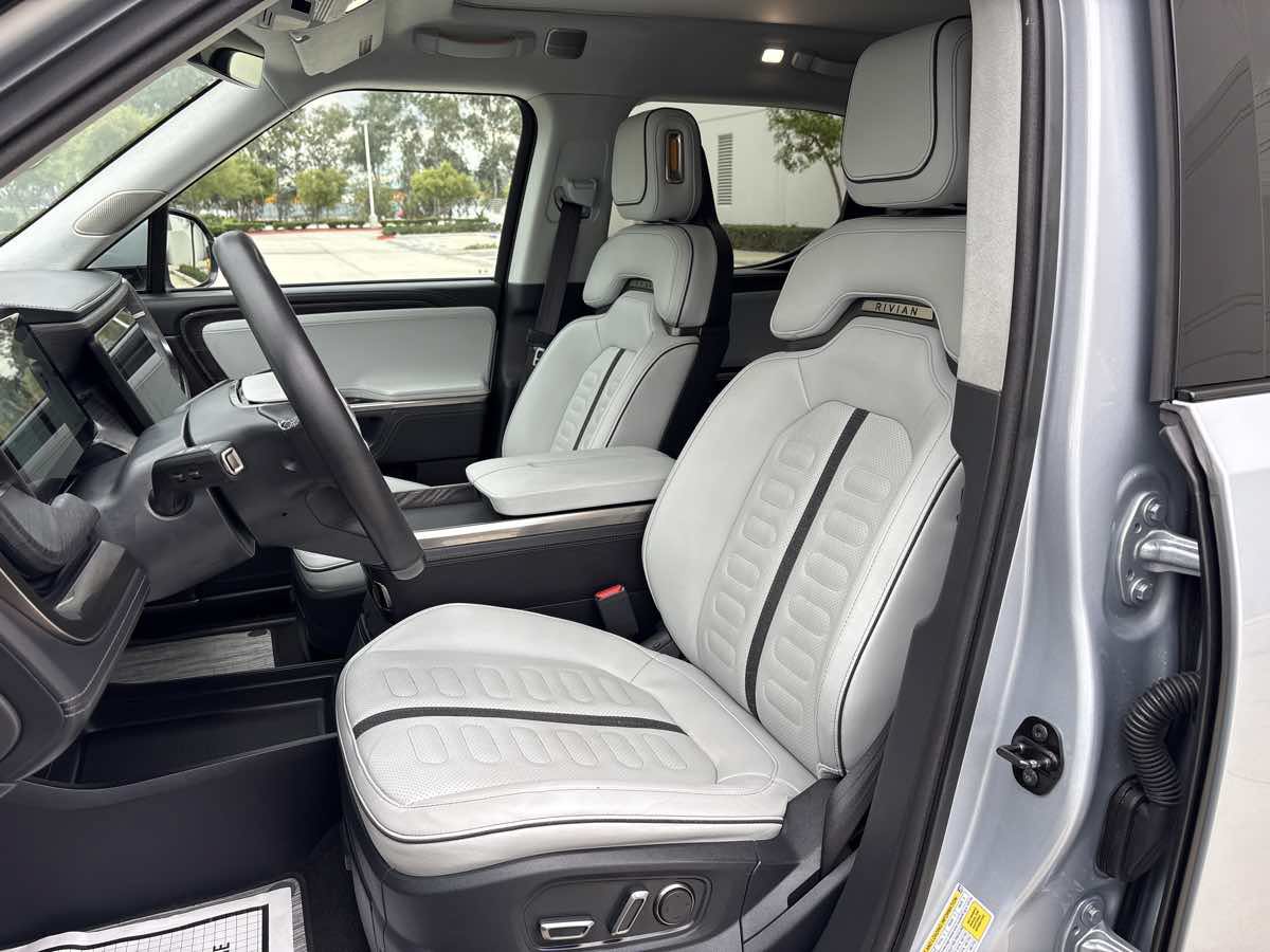 Used 2023 Rivian R1T Launch Edition AWD/4WD image 20