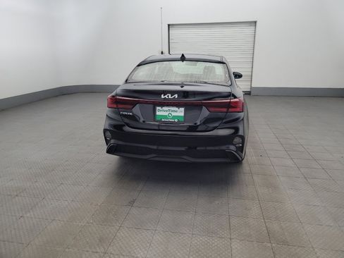 Used 2022 Kia Forte LXS image 7