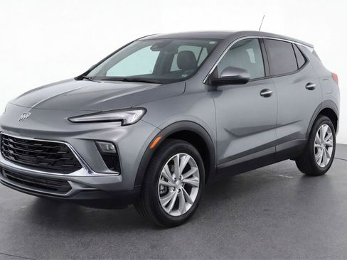 Used 2025 Buick Encore GX Preferred image 3