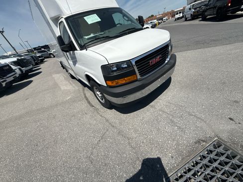 New 2025 GMC Savana 3500 w/ Power Convenience Package RWD image 27