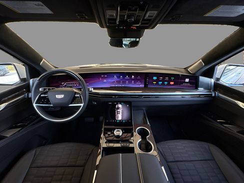 New 2026 Cadillac Escalade Platinum Sport w/ LPO, ONYX Package image 23