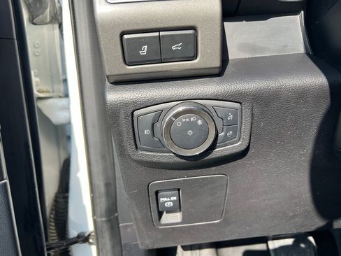 Used 2020 Ford Expedition XLT w/ Equipment Group 202A AWD/4WD image 51