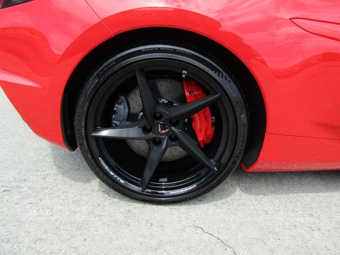 Used 2025 Chevrolet Corvette E-Ray w/ Stealth Interior Trim Package AWD/4WD image 26