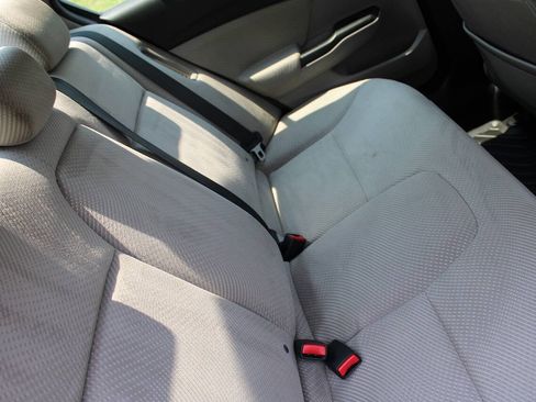 Used 2013 Honda Civic Hybrid Sedan image 38