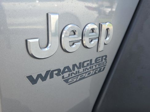 Used 2020 Jeep Wrangler Unlimited Sport S AWD/4WD image 37