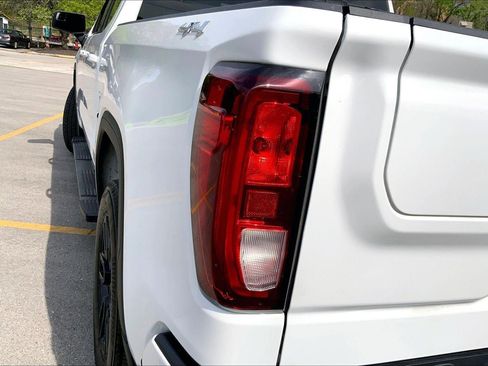 Used 2022 GMC Sierra 1500 Elevation w/ LPO, Elevation Black Package image 28