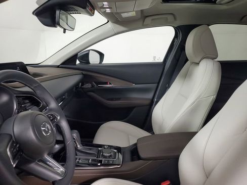 Used 2025 MAZDA CX-30 AWD 2.5 S w/ Premium Package image 22