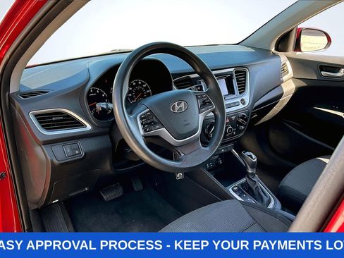 Used 2019 Hyundai Accent SE FWD image 21