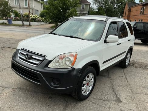 Used 2005 Honda CR-V EX image 8