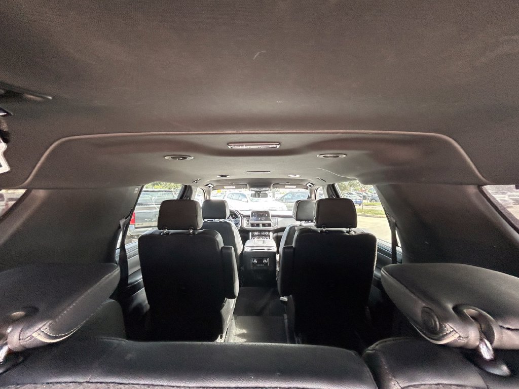 Used 2023 GMC Yukon XL SLT AWD/4WD image 15