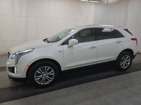 Used 2023 Cadillac XT5 Premium Luxury w/ LPO, Floor Liner Package AWD/4WD image 5