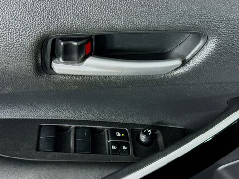 Used 2022 Toyota Corolla XLE image 23