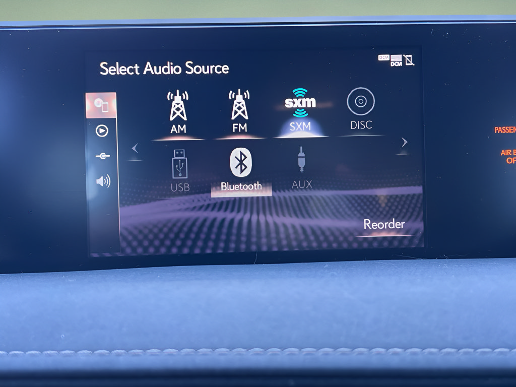 Used 2020 Lexus UX 250h w/ Premium Package AWD/4WD image 27