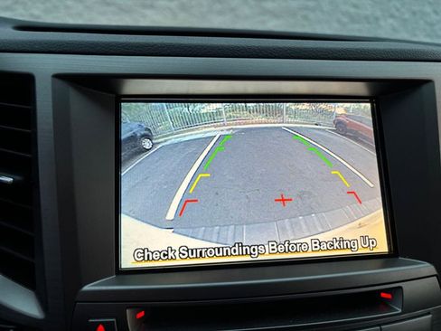 Used 2014 Subaru Outback 2.5i Limited image 9