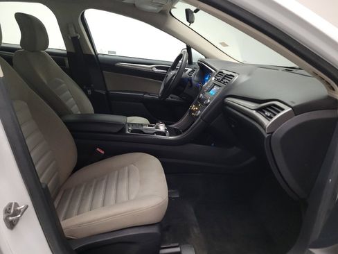 Used 2017 Ford Fusion S FWD image 21