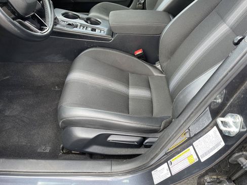 Used 2025 Honda Civic Sport image 3