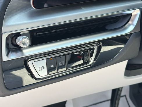 New 2026 Cadillac Lyriq Luxury w/ LPO, Floor Liner Package AWD/4WD image 10