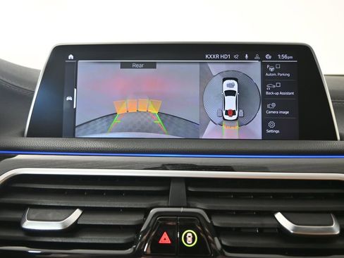Used 2022 BMW 740i xDrive w/ M Sport Package AWD/4WD image 31
